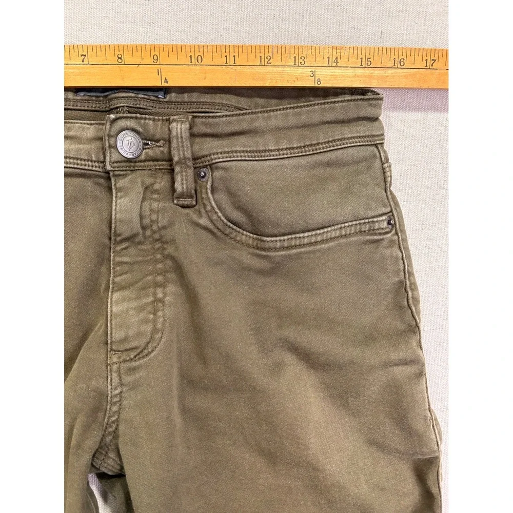 DU/ER Men's 32 N2X Slim Fit Performance Shorts Olive Green Stretch